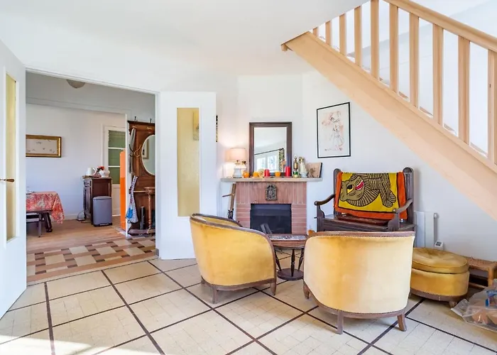 Sunny By Interhome カブール